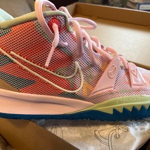 Nike Kylie 7 basketball shoes
